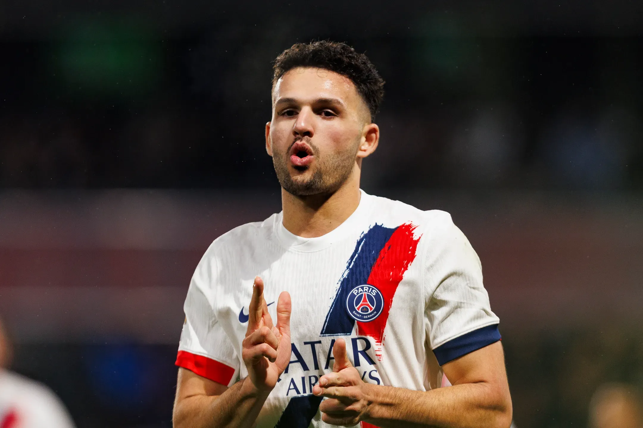 Oficial: Gonçalo Ramos no AC Milan!
